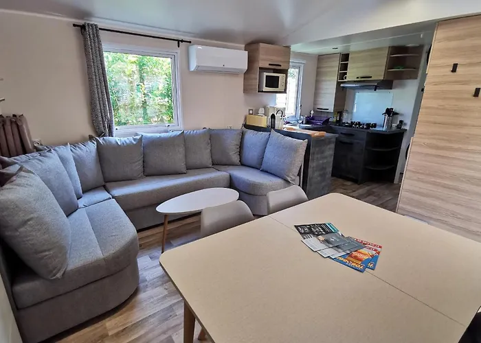 La Passionnatta Piscines Chauffees בית נופש *